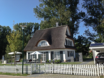 Haus Albatros mit großem umzäunten Garten, Südterrasse und Carport