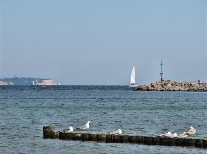Der Strand von Glowe mit Blick auf Kap Arkona